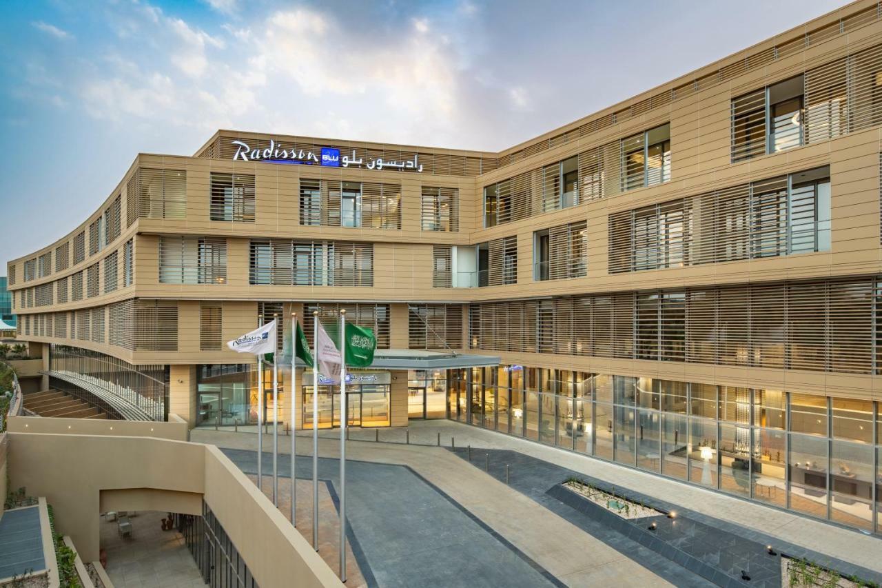 Radisson Blu Hotel & Residence, Riyadh Diplomatic Quarter Buitenkant foto