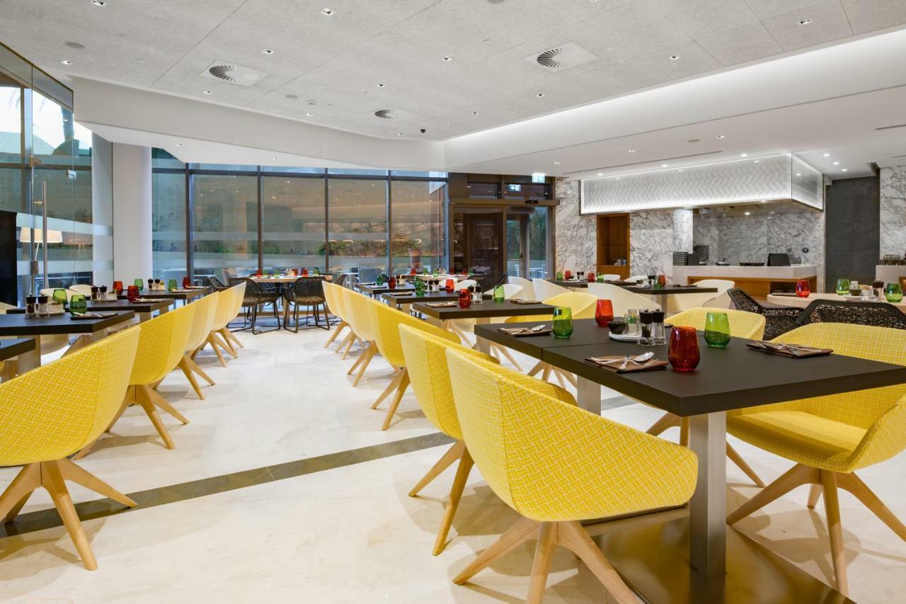 Radisson Blu Hotel & Residence, Riyadh Diplomatic Quarter Buitenkant foto