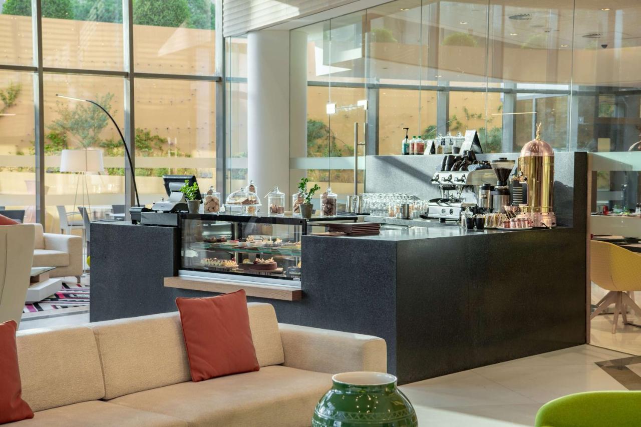Radisson Blu Hotel & Residence, Riyadh Diplomatic Quarter Buitenkant foto
