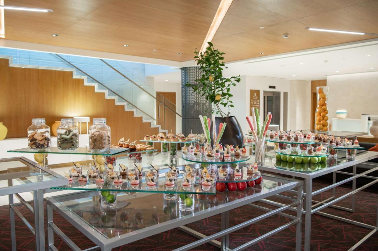 Radisson Blu Hotel & Residence, Riyadh Diplomatic Quarter Buitenkant foto